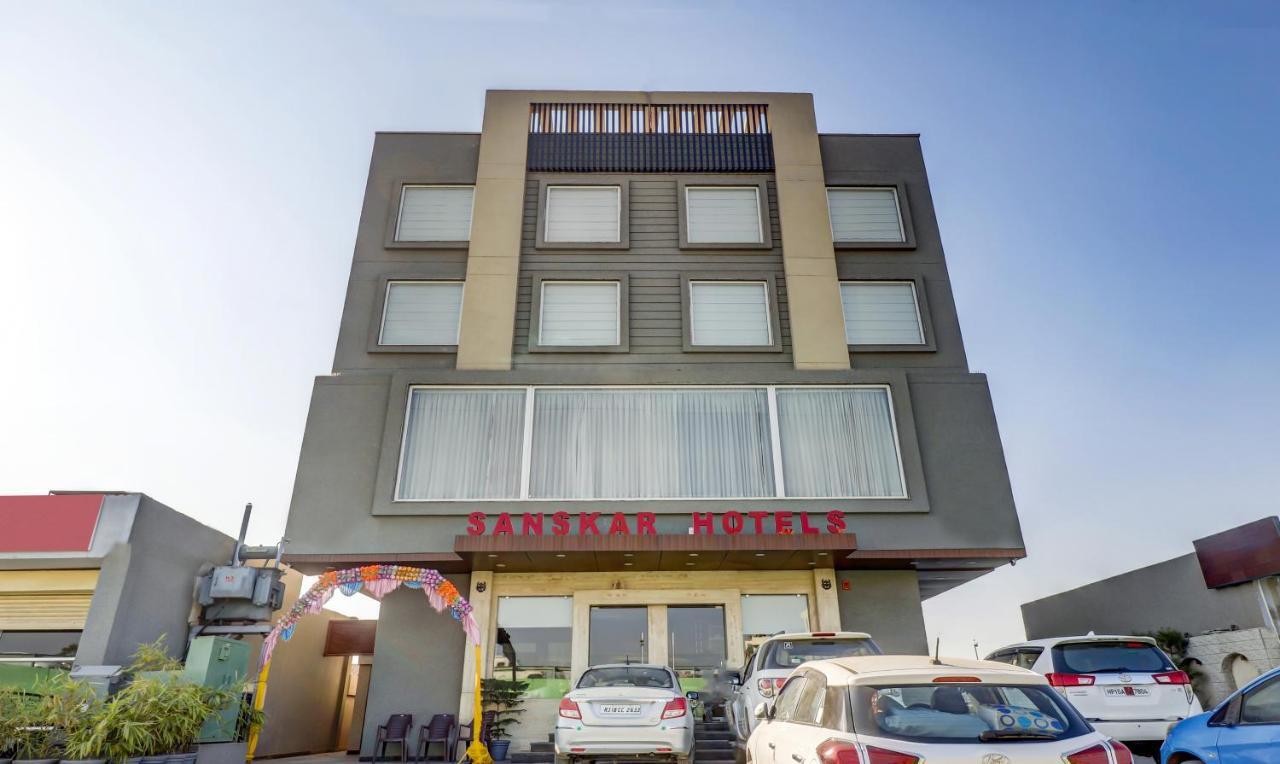 Sanskar Hotel Джапур Экстерьер фото